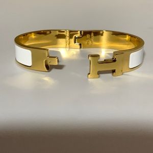 H click bracelet white and gold!